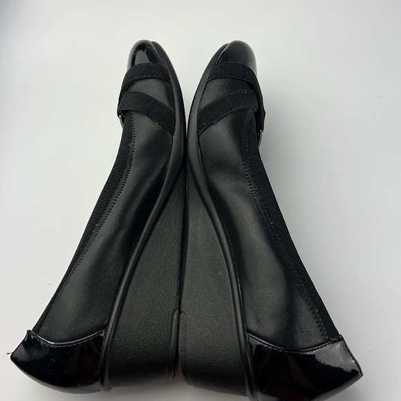Croft and Barrow Women's Black Ballet Wedge Shoes Sz: 6M - Picture 7 of 9
